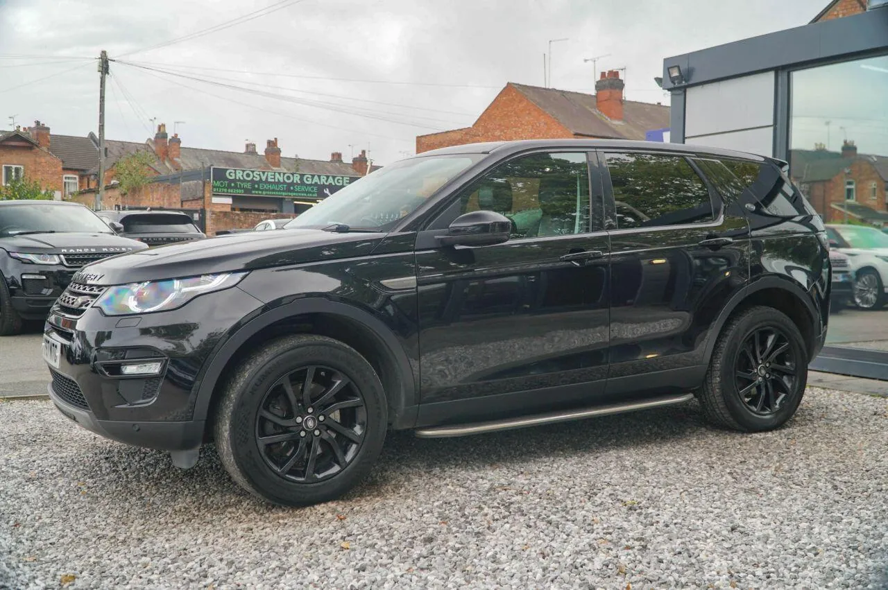 Land Rover Discovery Sport 2017 photo 3