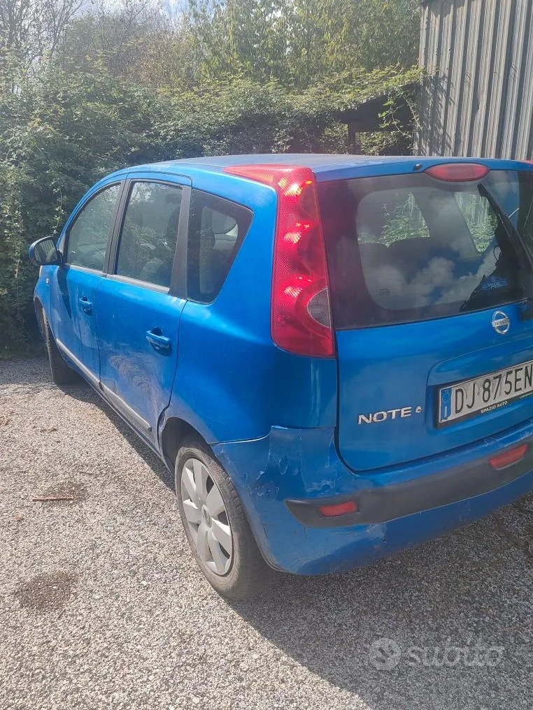 Nissan Note 2007 photo 2