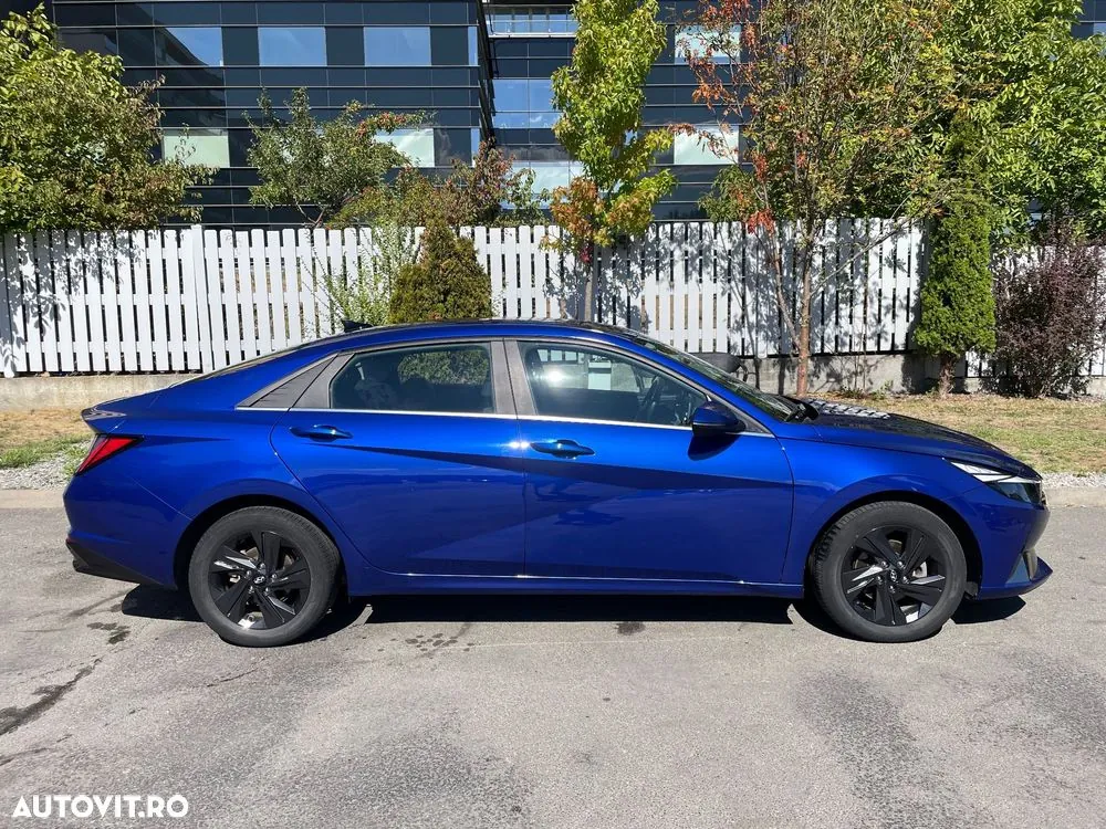Hyundai Elantra 2021 photo 3