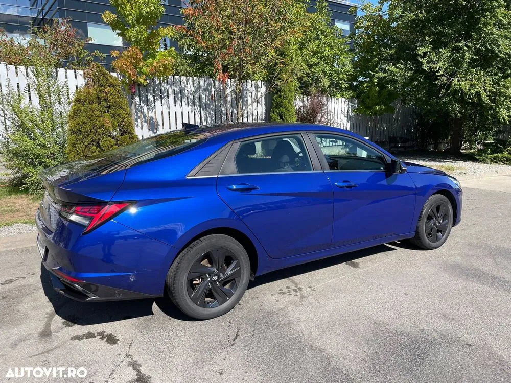 Hyundai Elantra 2021 photo 2