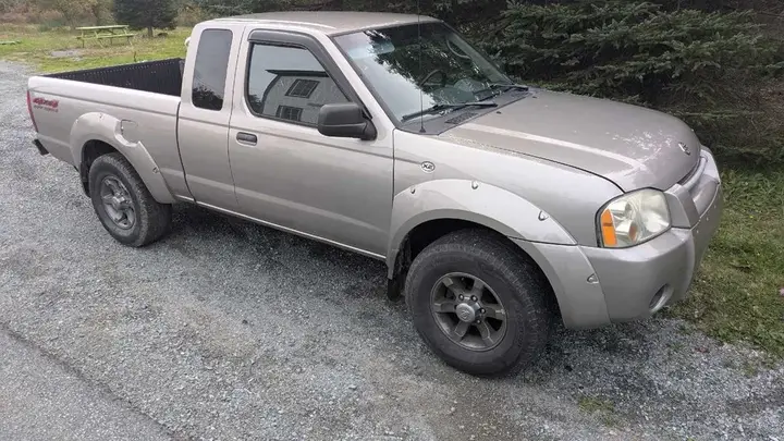 Nissan Frontier 2004 photo 4