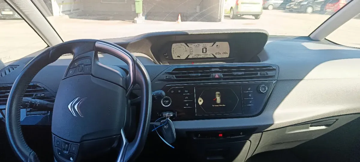 Citroen C4 Picasso 2016 photo 3
