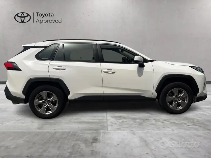 Toyota Rav4 2022 photo 4