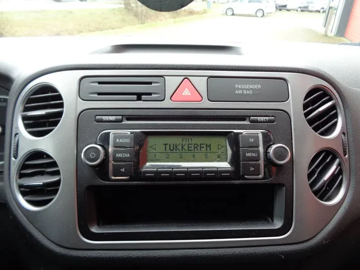 Volkswagen Tiguan 2009 photo 3