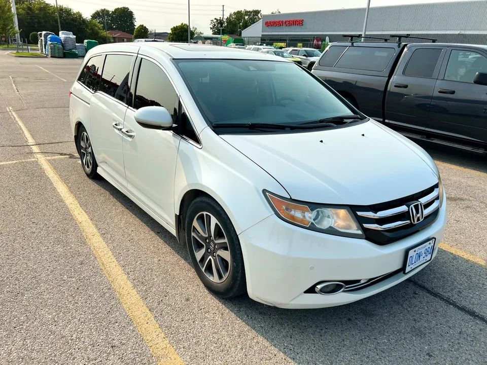 Honda Odyssey 2014 photo 4