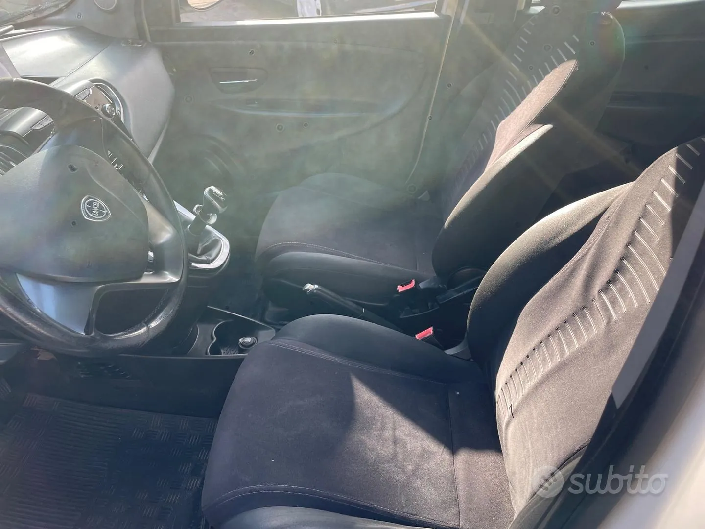 Lancia Ypsilon 2012 photo 5