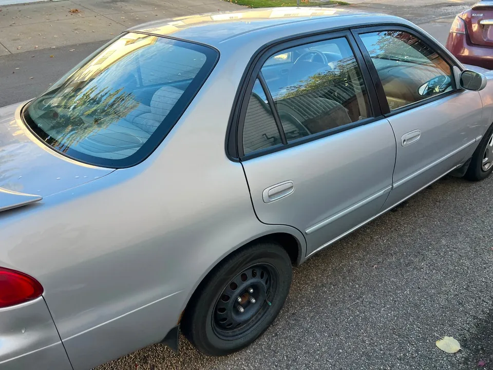 Toyota Corolla 1999 photo 3
