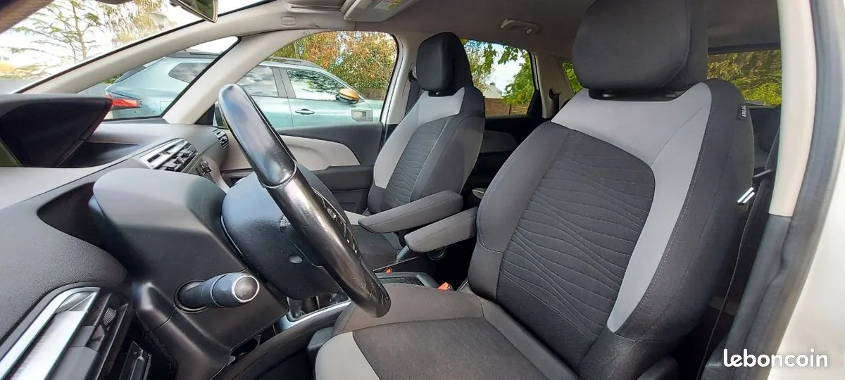 Citroen C4 Picasso 2016 photo 2