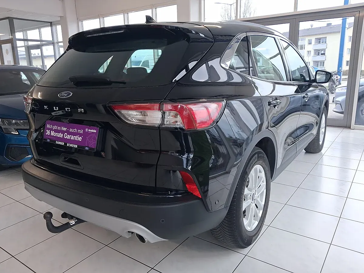 Ford Kuga 2021 photo 2