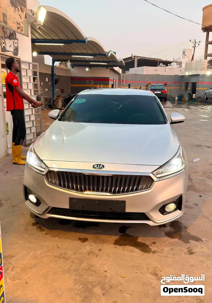 Kia K8