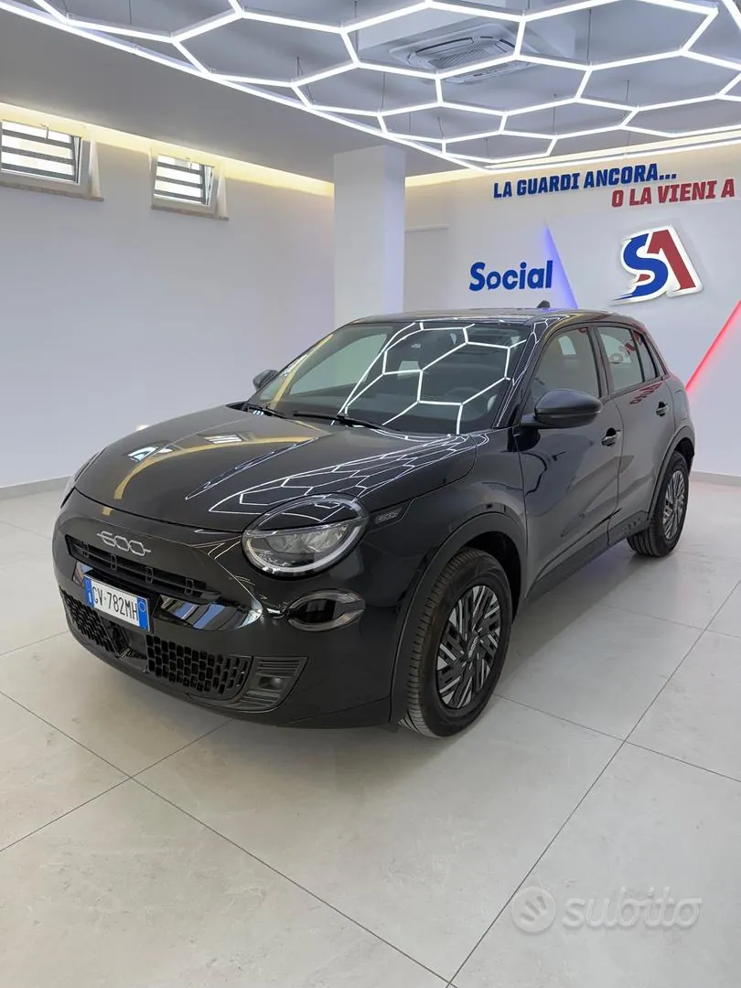 Fiat 600 Hybrid 2024 photo 2