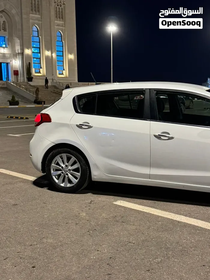 Kia Forte 2015 photo 2