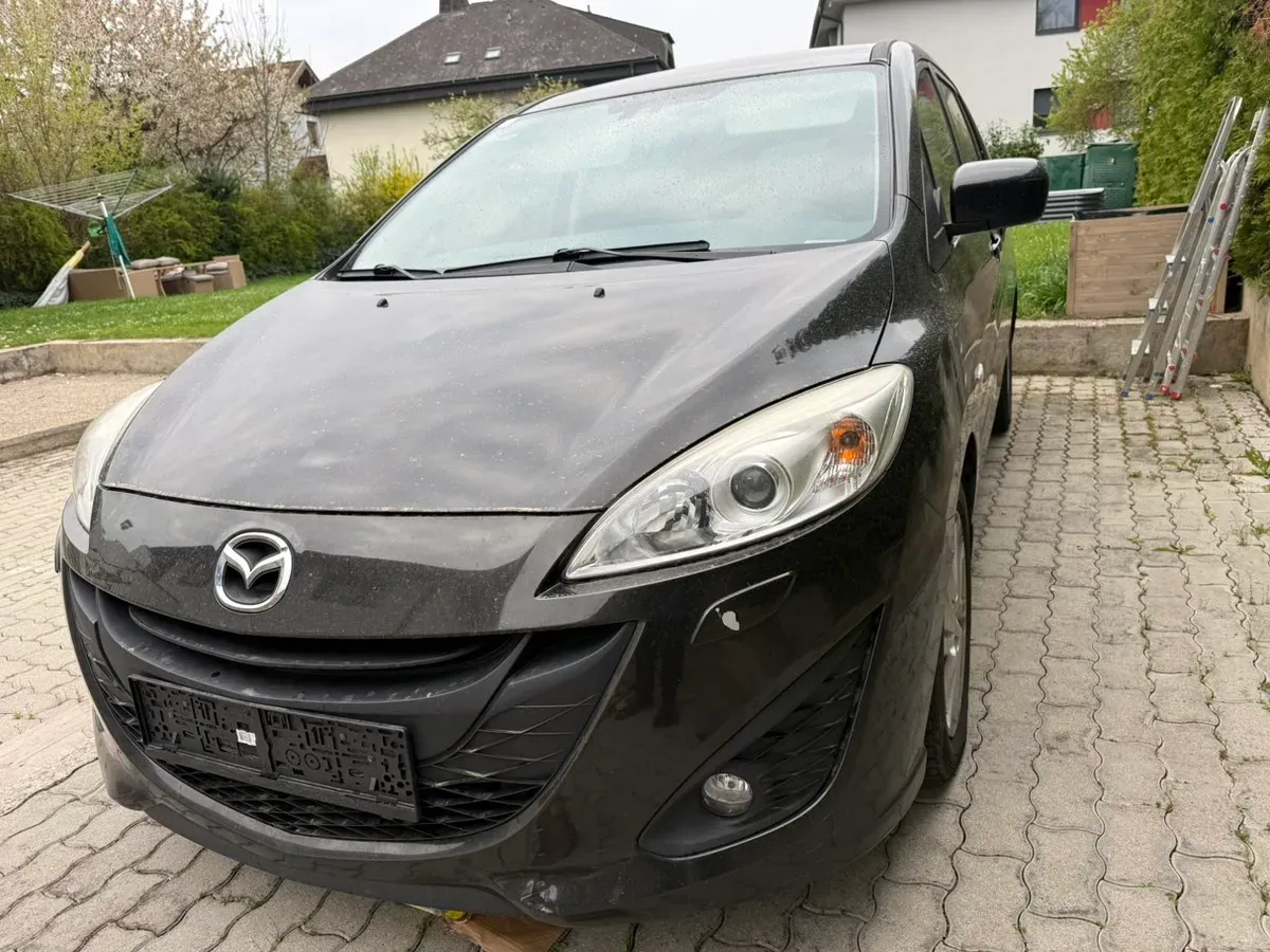 Mazda Mazda5 2011 photo 2