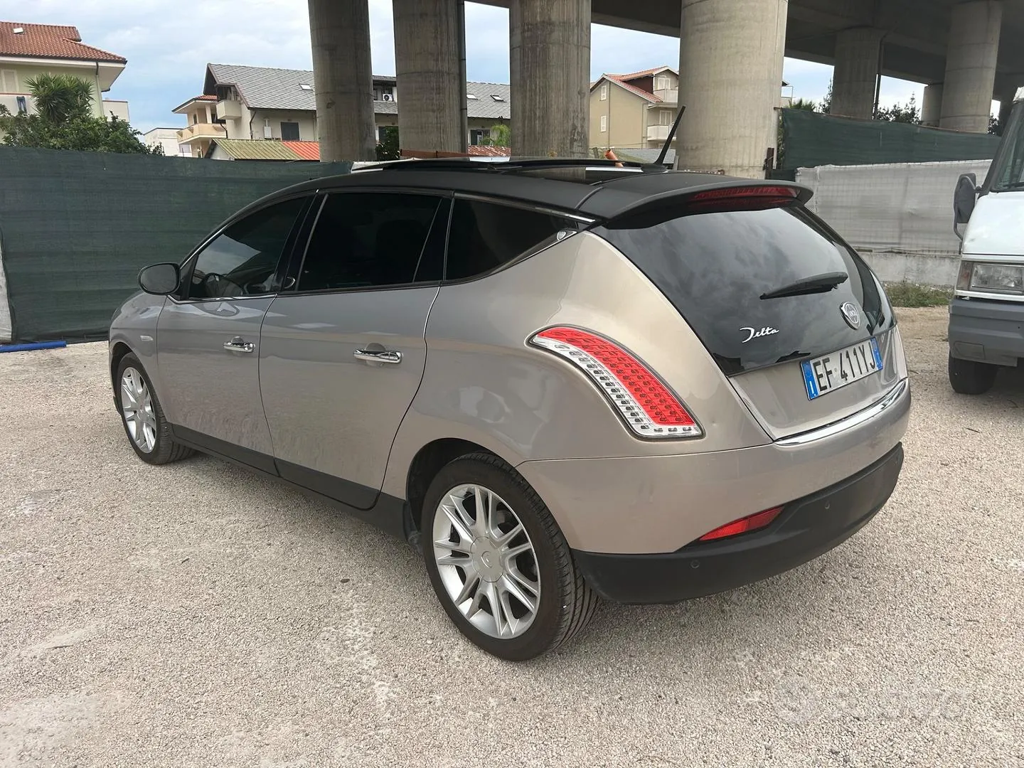 Lancia Delta 2011 photo 4