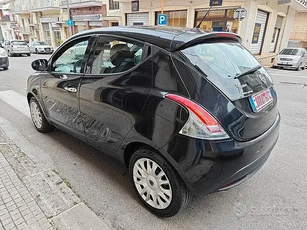 Lancia Ypsilon 2013 photo 4
