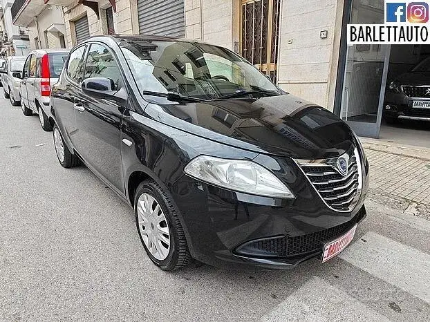 Lancia Ypsilon
