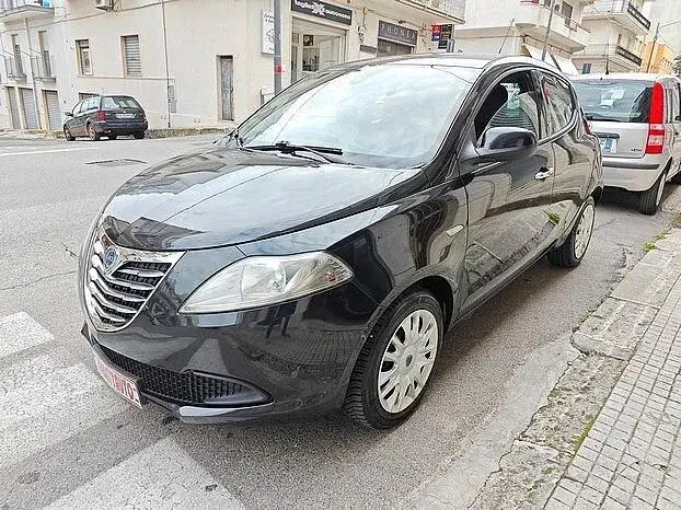 Lancia Ypsilon 2013 photo 3