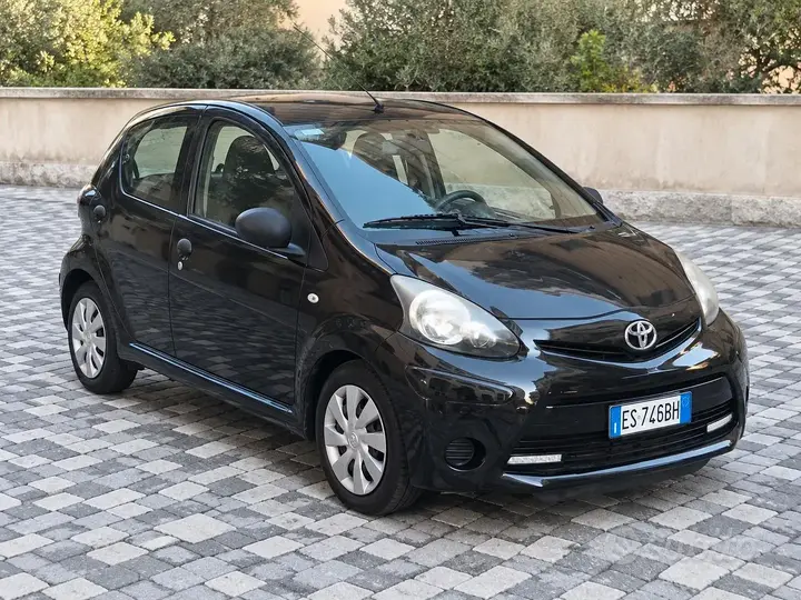 Toyota Aygo 2013 photo 3