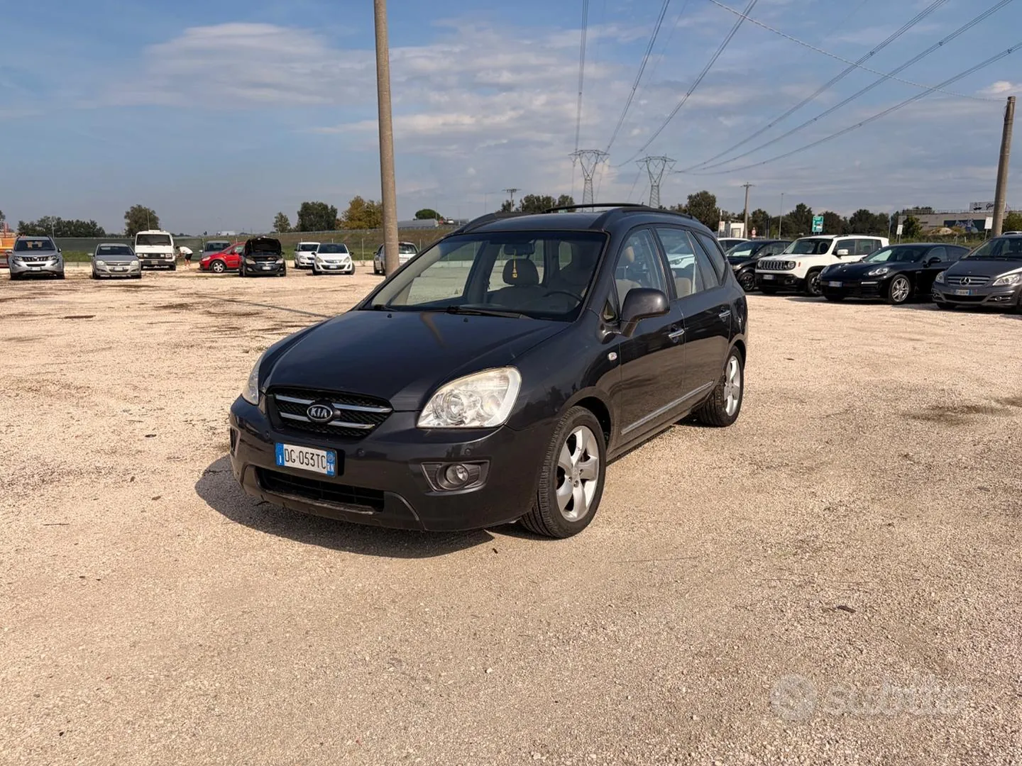Kia Carens 2008 photo 2