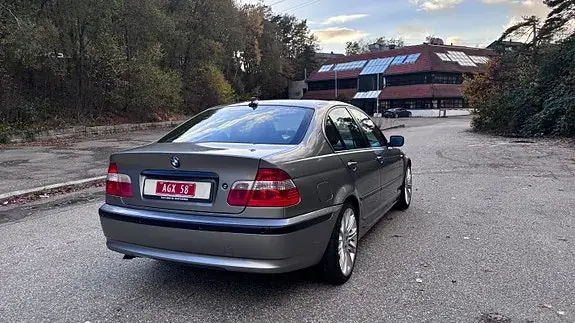 BMW 320D 2004 photo 5
