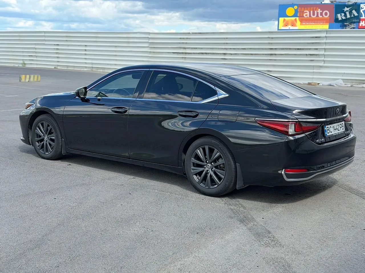 Lexus Es 2018 photo 4