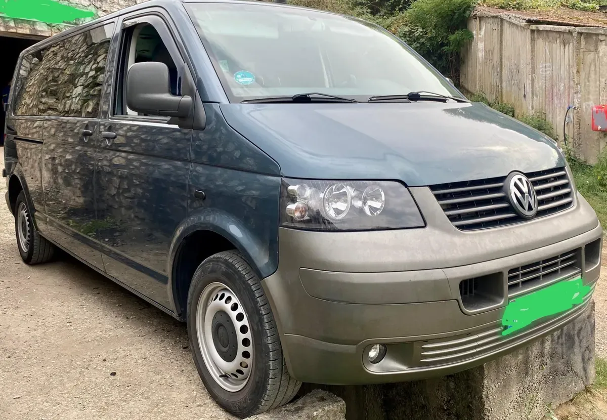 Volkswagen T5 2006 photo 2