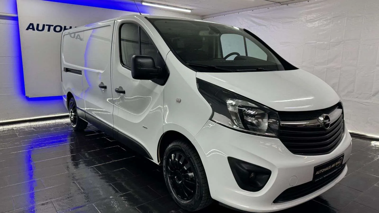 Opel Vivaro 2015 photo 4
