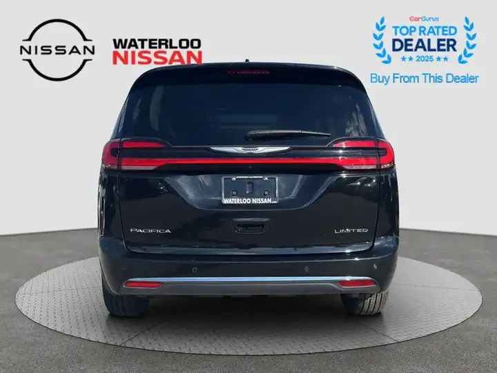 Chrysler Pacifica 2024 photo 4