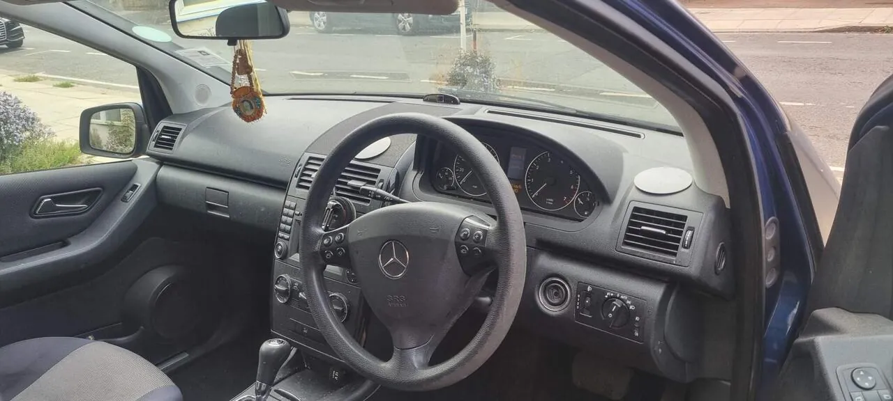 Mercedes-Benz A-Class 2009 photo 5