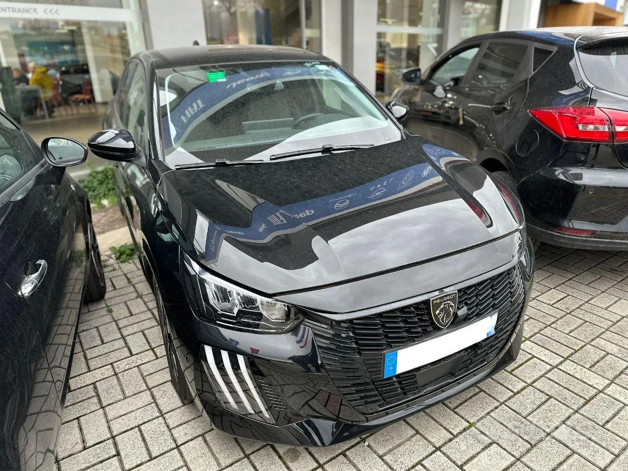 Peugeot 208 2025 photo 3