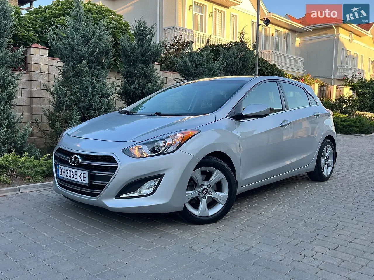 Hyundai Elantra 2016 photo 2