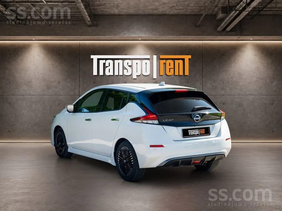 Nissan Leaf 2023 photo 5
