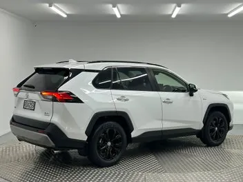 Toyota Rav4 2025 photo 4