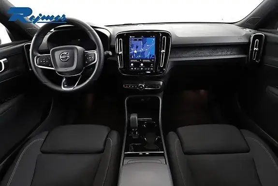 Volvo Xc40 2024 photo 2