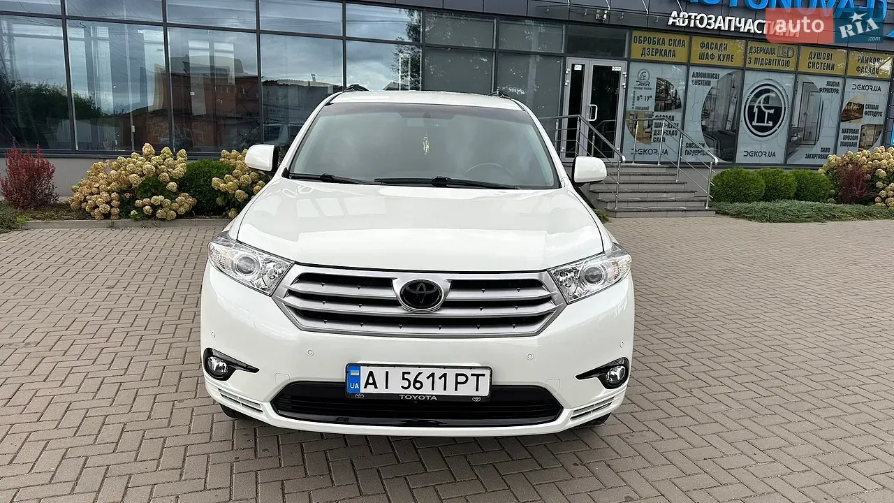 Toyota Highlander 2013 photo 2