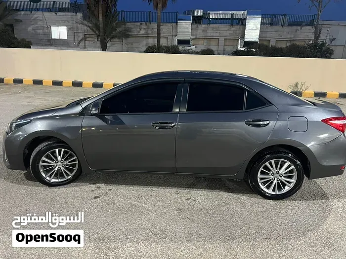 Toyota Corolla 2015 photo 2
