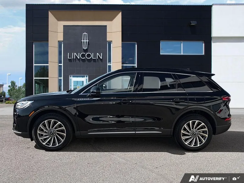 Lincoln Corsair 2026 photo 3
