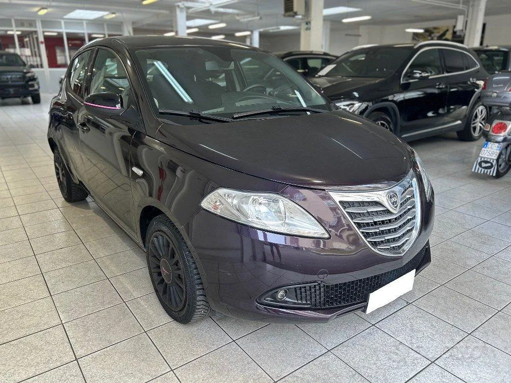 Lancia Ypsilon 2013 photo 3