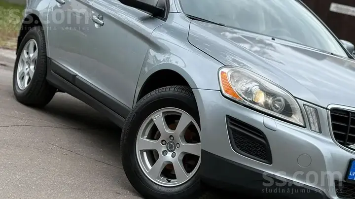 Volvo Xc60 2011 photo 2