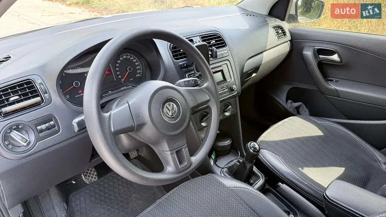 Volkswagen Polo 2013 photo 4