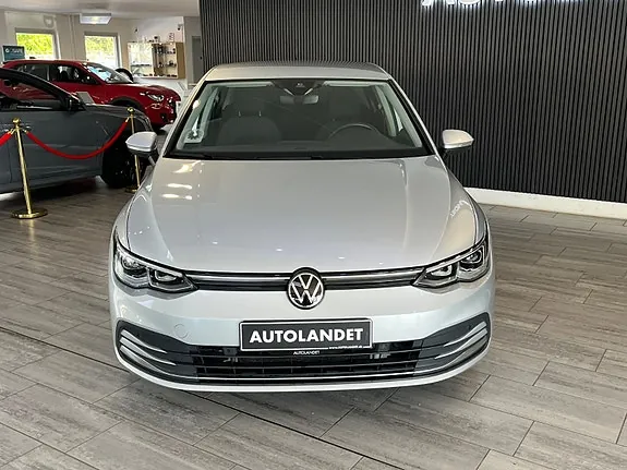 Volkswagen Golf Viii 2021 photo 2