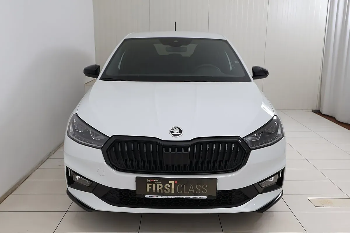 Skoda Fabia 2026 photo 2