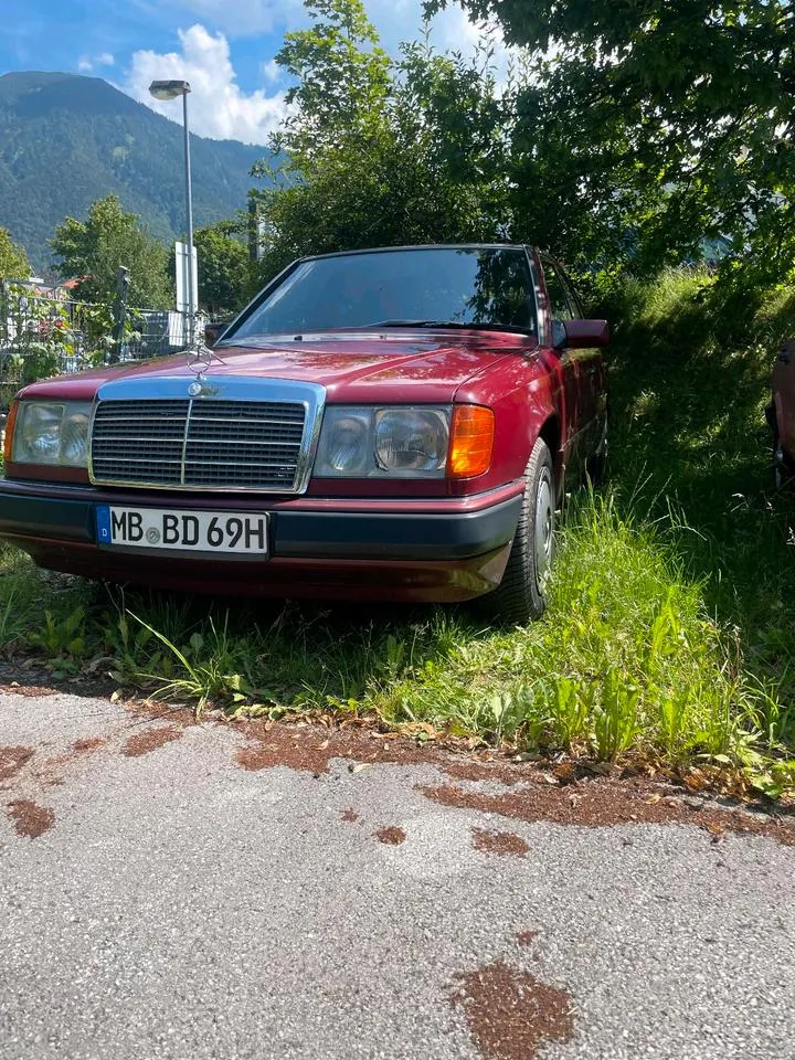 Mercedes-Benz W210