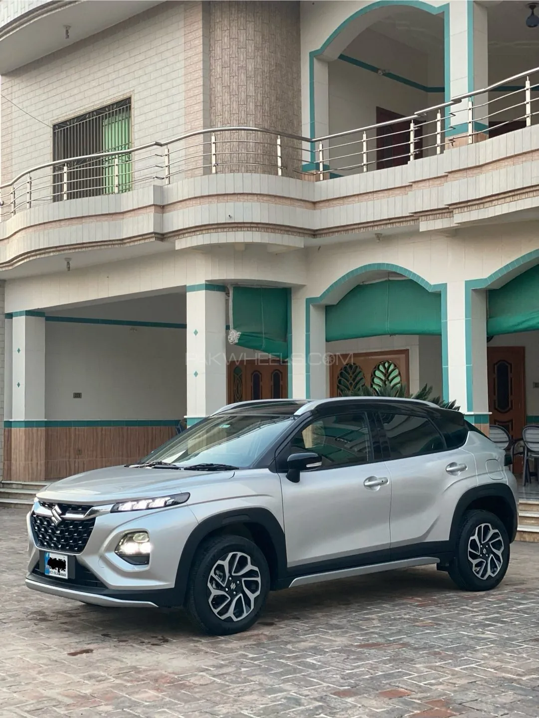 Suzuki Fronx
