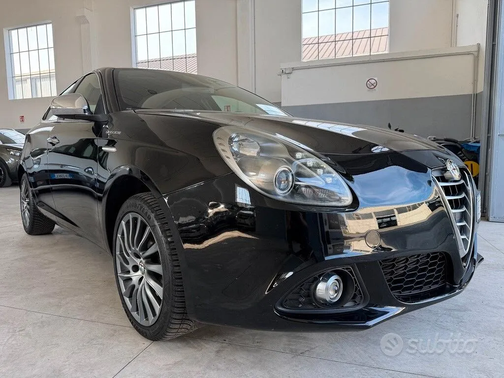 Alfa Romeo Giulietta 2013 photo 4