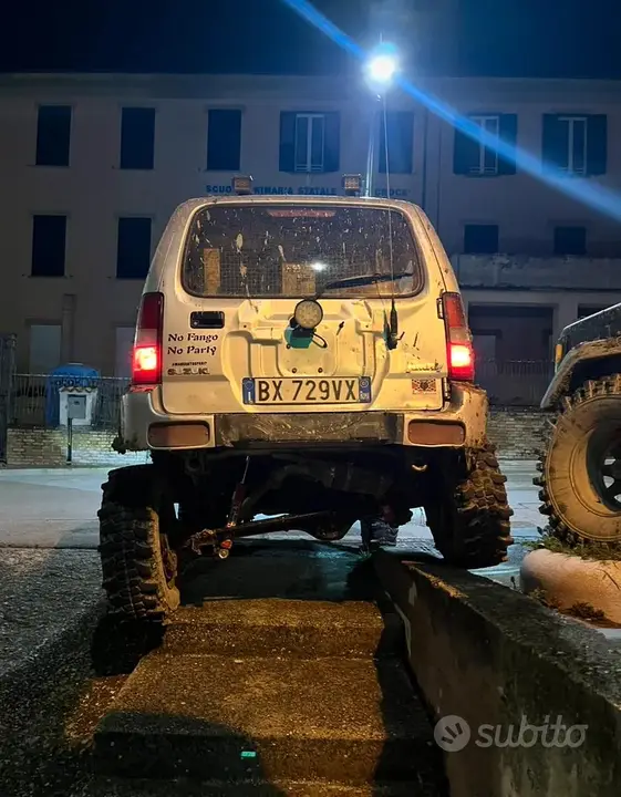 Suzuki Jimny 2001 photo 5