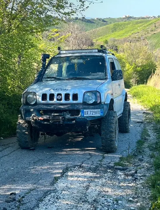 Suzuki Jimny 2001 photo 3