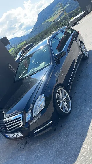 Mercedes-Benz E220 2012 photo 2