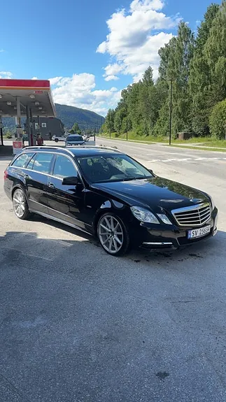 Mercedes-Benz E220