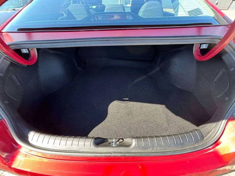 Hyundai Elantra 2025 photo 5